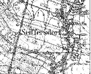 Fragment niemieckiej mapy topograficznej z 1933 r.. W lewym, dolnym rogu, tu poniej przejazdu kolejowego wida stacj Radwanów (Bf). Prawdopodobnie byy dwa boczne tory i jaki budynek za torowiskiem (patrzc od strony wsi).