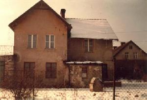 Budynek dworca kolejki szprotawskiejw Ochli. Widok wspólczesny (1994 r.)