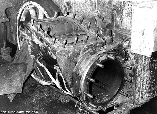 10.02.1989r. Remontowany silnik prawy